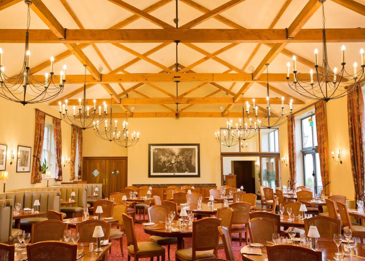 Luton Hoo Hotel, Golf And Spa Экстерьер фото The dining room at the Royal Hotel
