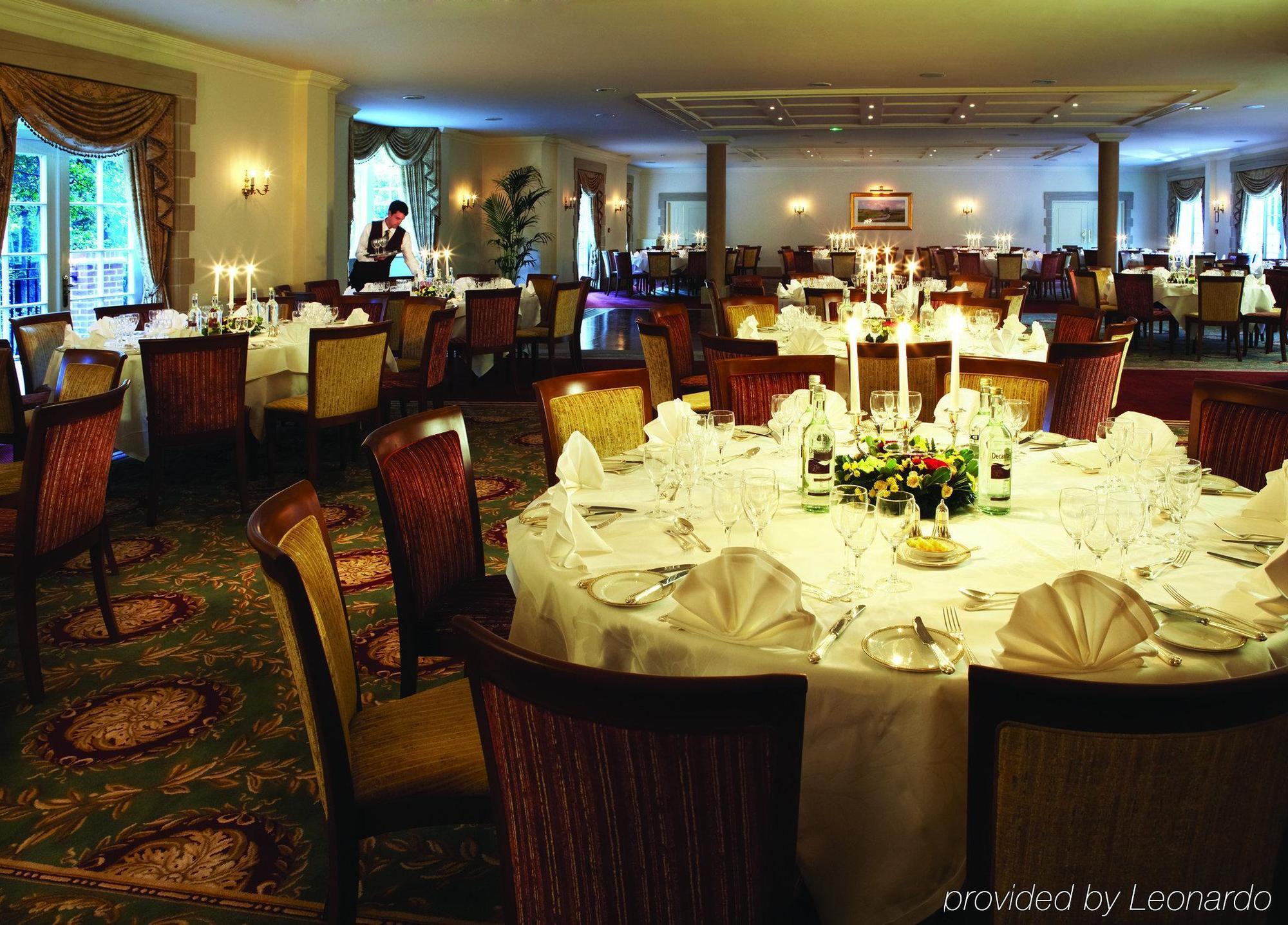Luton Hoo Hotel, Golf And Spa Удобства фото The ballroom at the hotel