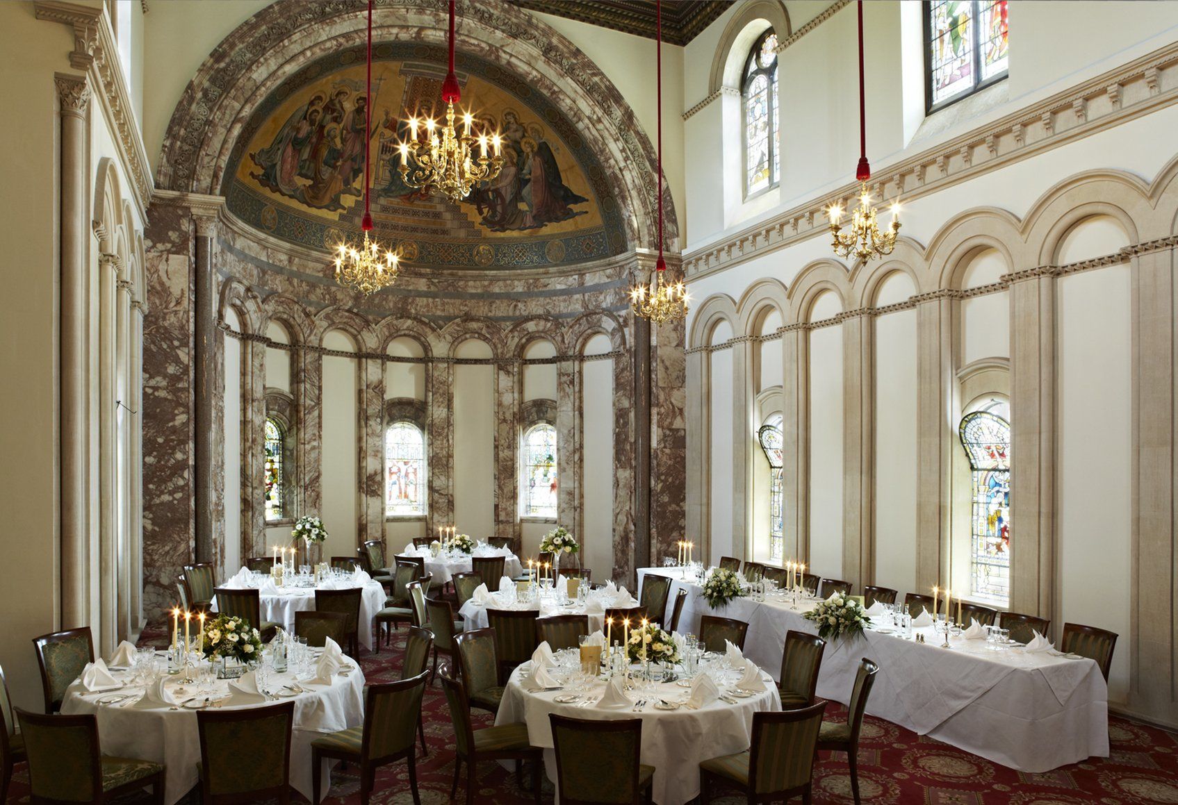 Luton Hoo Hotel, Golf And Spa Удобства фото The interior of the restaurant