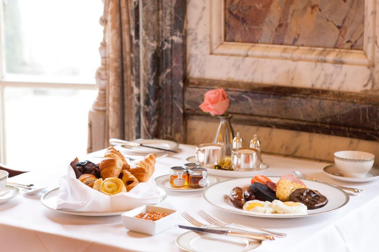 Luton Hoo Hotel, Golf And Spa Экстерьер фото Breakfast at the Ritz